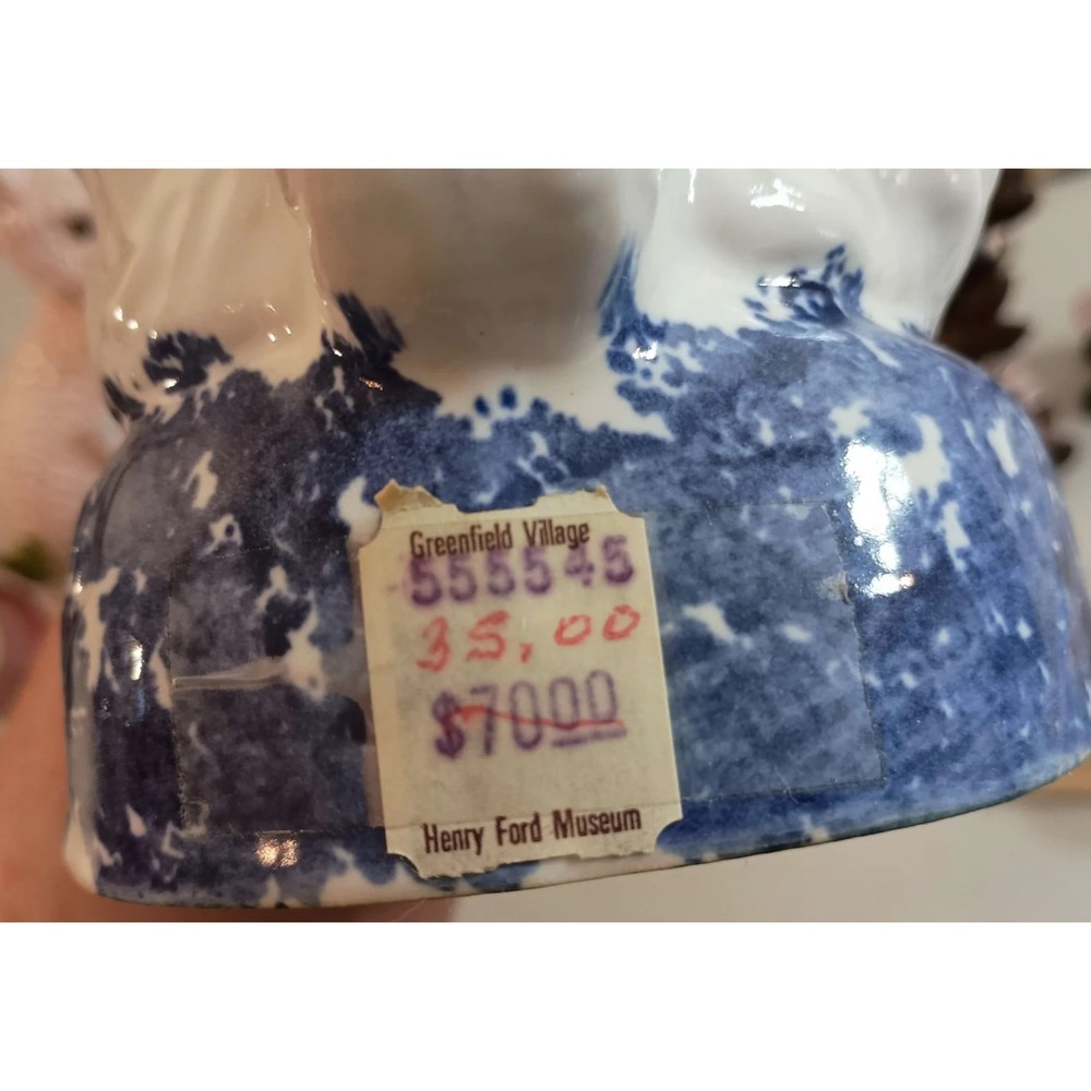 Shard Blue & White Ceramic Easter Rabbit - Picture 2 of 4